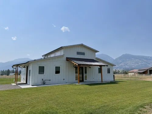 Spectacular 2BR house with view of Bitterroot Mountains. - 4-Star