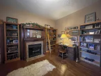 Historic Family 6-bedroom home on delightful 2nd Street in Oakland, MD