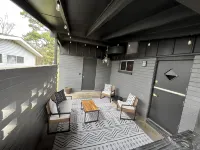 3-bedroom Mid-Mod home in Fort Smith with King bed, WiFi - Homestays