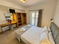 Athina Apartments โรงแรมใน