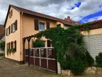Vacation Apartment for up to 6 People with Sunny Courtyard, Garden and Pool