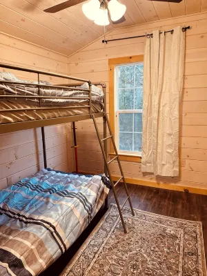 Charming Red Surry Cabin close to Acadia National Park and Bar Harbor
