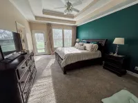 Spacious 4-Bedroom 3 Acre Fence County Home in Cleveland MO! - Wifi