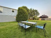 ~2.5mi to Beaches & Downtown Newport - Private Apartment - Condos