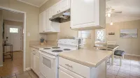 3 Bedrooms, 2 Full Baths Near The Beach
