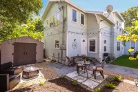 Vintage Coastal Cottage 7bed/3bath - 3-Star