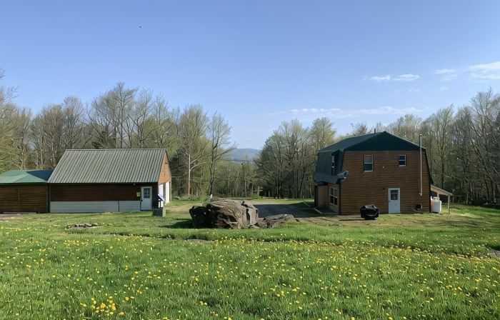The Hilltop - DIRECT ATV - Snowmobile Trail Access