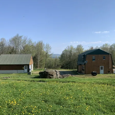 The Hilltop - DIRECT ATV - Snowmobile Trail Access