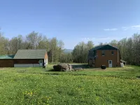 The Hilltop - DIRECT ATV - Snowmobile Trail Access - Wifi