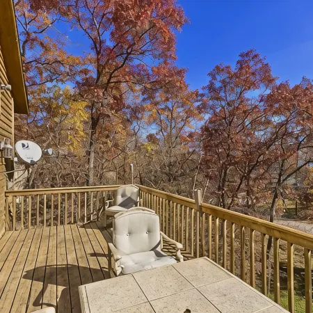 Deacon's Lodge Golf: Overlooking Pelican Lake - Breezy Point