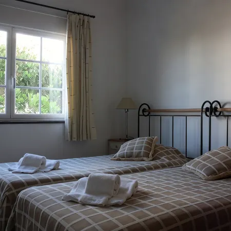 Apartment With Shared Pool, landscaped gardens, Wi-fi