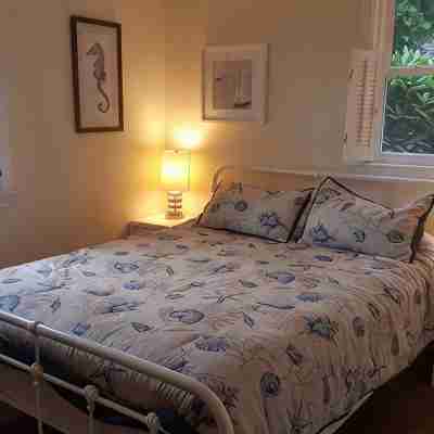 CHATHAM  WATER  FRONT/VIEW HOUSE FIRST TIME RENTAL Rooms