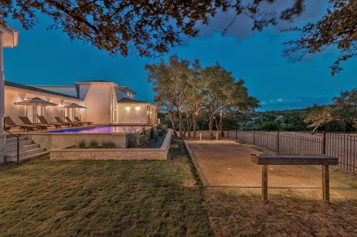 9000 Sqft Estate/Pickleball/Basketball/Pool/HotTub/9 Bdrm/8 Bath/23Beds/Sleeps35 - 5-Star