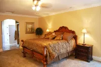 PRIVATE POOL 34'x18', 25 Minutes to Zion,  Playset for Kids, 7 bdrm, sleeps 32 - Balcony