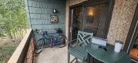 Centrally located to all Summit County winter and summer attractions! - Pools