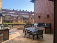 Riverstone Condo by Lake Cda~King Bed, Walk to Shops & Dining, Close to Downtown