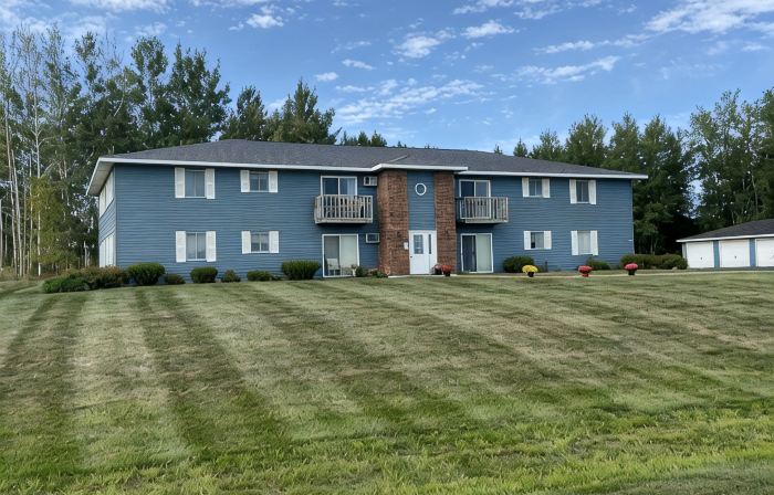 Comfortable suite, great location, easy access to Lake Superior!