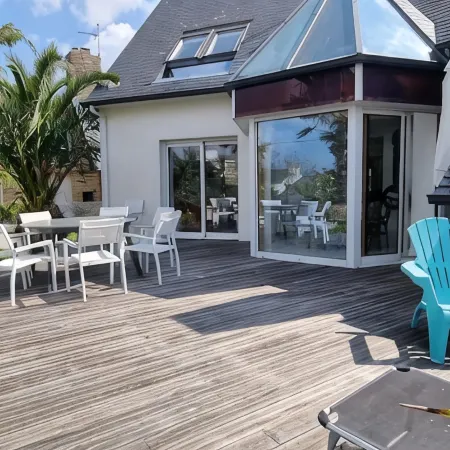 Lovely Villa with Enclosed Garden in Concarneau