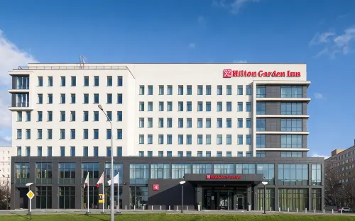 Hilton Garden Inn Orenburg - parking