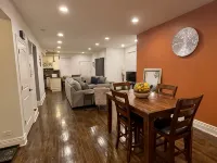 Woodlawn Oasis...10 Minutes to Dining & Downtown Hotels near Bronzeville Children's Museum