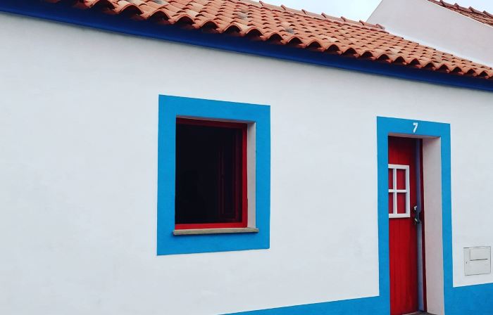 Funky cottage for 2, patio, garden, mountainview. Coast 14 km. Rota Vicentina.