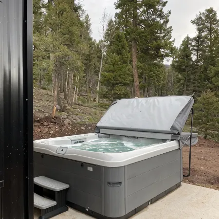 Luxury Mountain Home with Hot Tub in Angel Fire