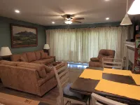 Reconfigured 2 bedroom, 2 bath condo, walking distance Pinehurst Resort. Hotels in Pinehurst