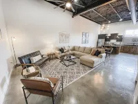 The Flats - Industrial modern loft within walking distance to downtown!