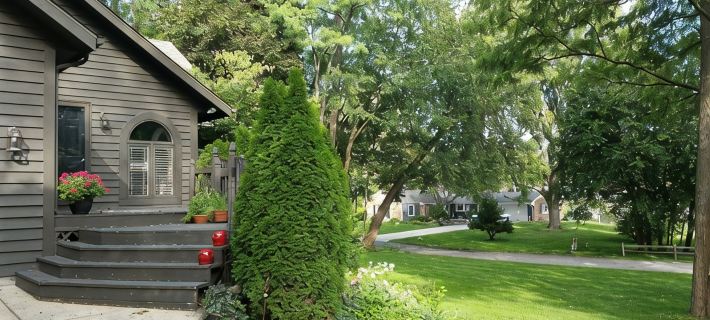 Lake views within walking distance to Notre Dame! クレイ・タウンシップのホテル