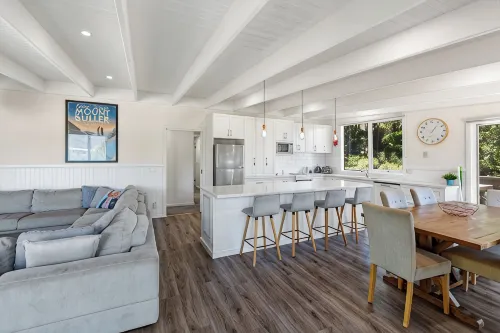 Luxury Lake House on Lake Eildon and only 35km from Mt Buller for skiers. - Wifi