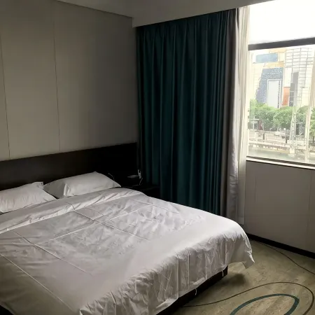 Kaiping Qingfeng Yue'erwan Apartment