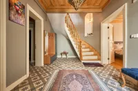 Nostalgic & Comfortable Historical Home! -  case vacanza in affitto
