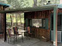 Rustic Cozy Cabin at the Base of Greenhorn Mountain.