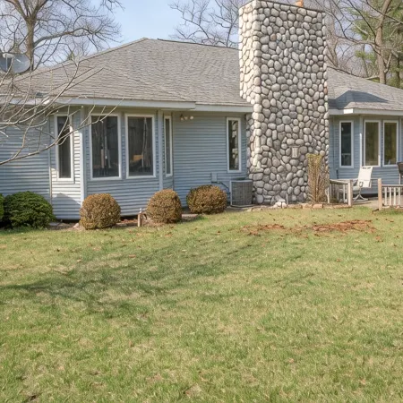 Spacious Custom Caseville home Steps 2 Beach/Woods