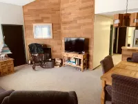 Great True Ski-in/Ski-Out condo next to Giant Steps Lodge and Tubing Hill.