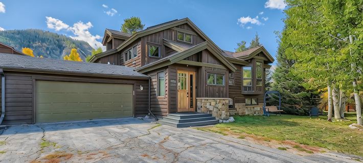 Your family mountain retreat, quiet side of Frisco Hotels in Frisco