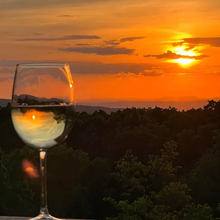 Wintergreen. Panoramic Sunsets, Mountain Views, Pool, 2 King Suites, 99 Midweek