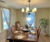 White Little Cottage-Newly Renovated-Pets-Family - Homestays