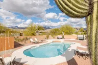 Mtn views, pool, hot tub, fire pit / 2 King suites / game room / modern & luxe - Pools