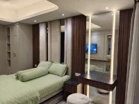 Eksklusif Studio Bella Tower Pakuwon City by ERELYN - 3 étoiles
