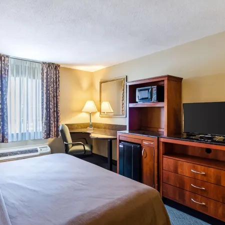 Quality Inn Chicopee-Springfield Отели в г. Чикопи