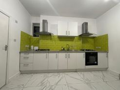 Private Room in Town Centre Free Parking WI FI and Patio with AA Stay Ltd