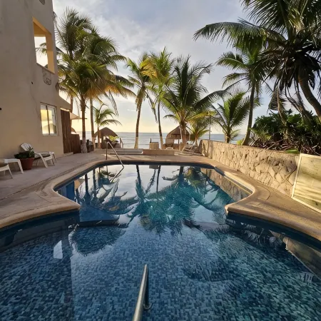 Penthouse-Balcony w Hammock, Direct Ocean View, Half Moon Bay, Akumal