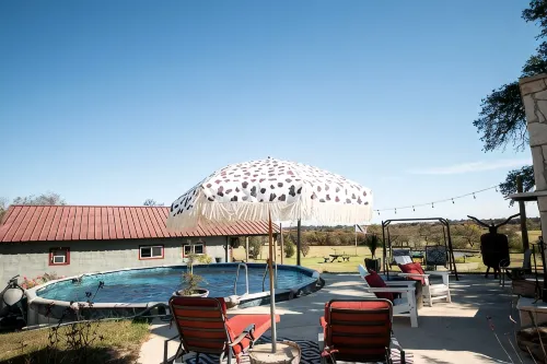 CHARMING renovated barn with swimming pool & hot tub!