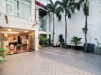 Ngoc Linh Luxury Hotel Hotels near Front Beach
