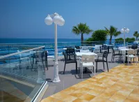 MyroAndrou Beach Hotel Apartments - breakfast