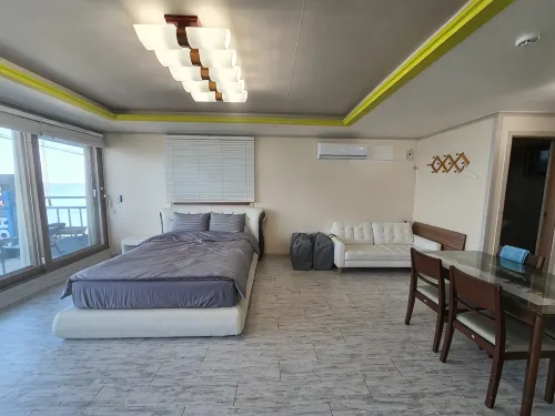 Yeongdeok Sea Blue Pension - 2-Star