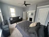 Central Home 3min to downtown + private parking + 10% off Ark, Aquarium, and Zoo