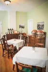Pine Cottage Bed & Breakfast - 2 estrellas