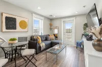 Beach Block Penthouse • Steps to Boardwalk & Beach • Ocean Views - con encanto